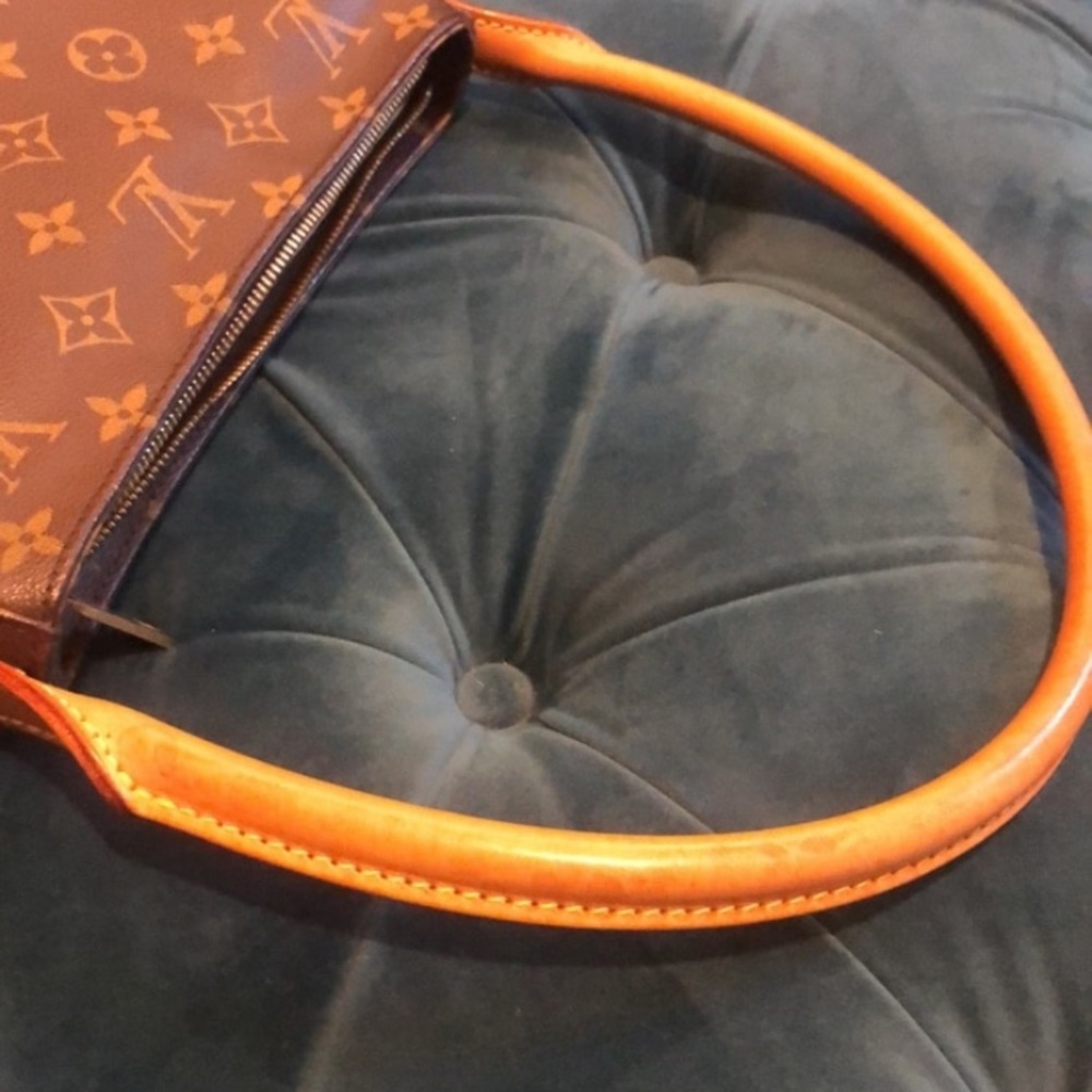 Authentic Vintage Louis Vuitton Handbag - Picture 4 of 6